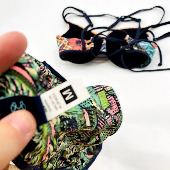 Maaji floral reversible bottoms bikini - Picture 5 of 6